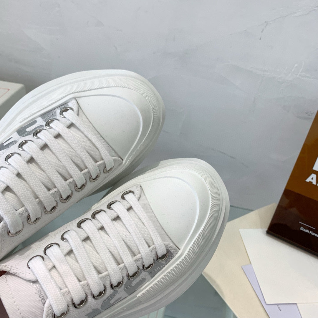 Alexander McQueen Sneakers