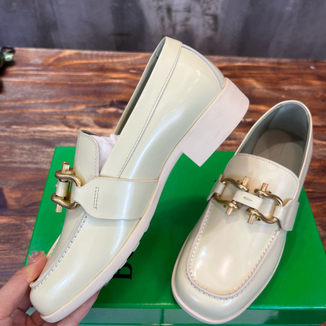 BV Loafer