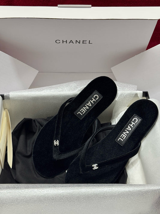 Chanel Slides