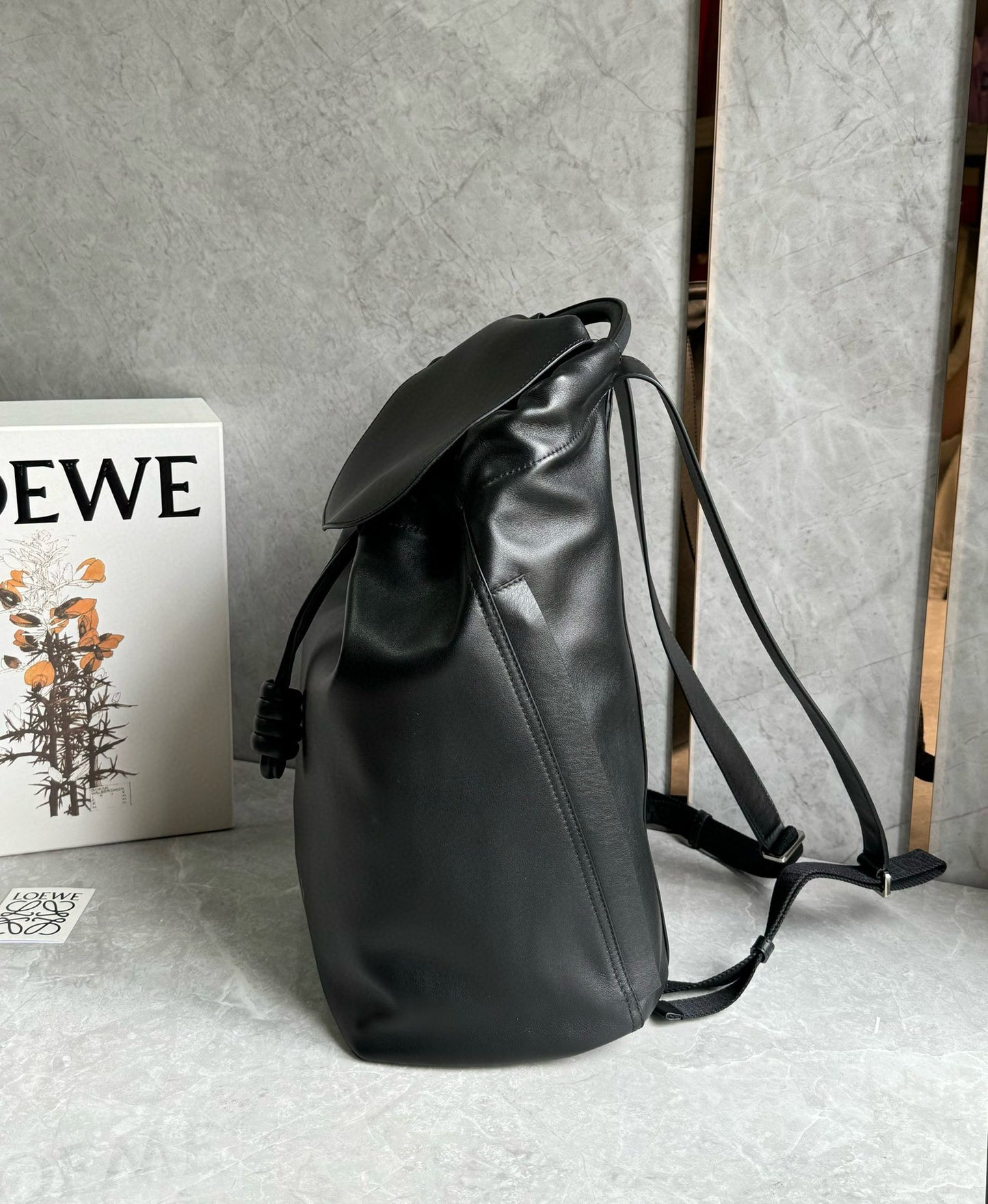 Loewe Backpack(36x16x40cm)