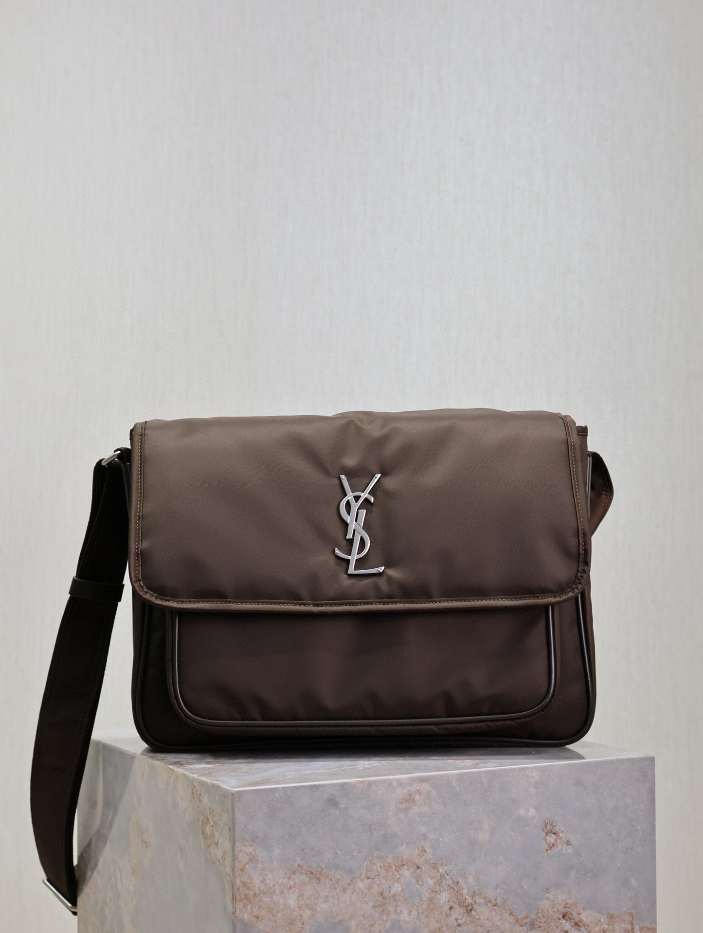 YSL SLING BAG 32×23×9cm