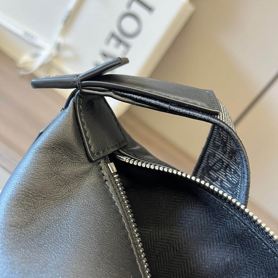 Loewe Messenger Bag