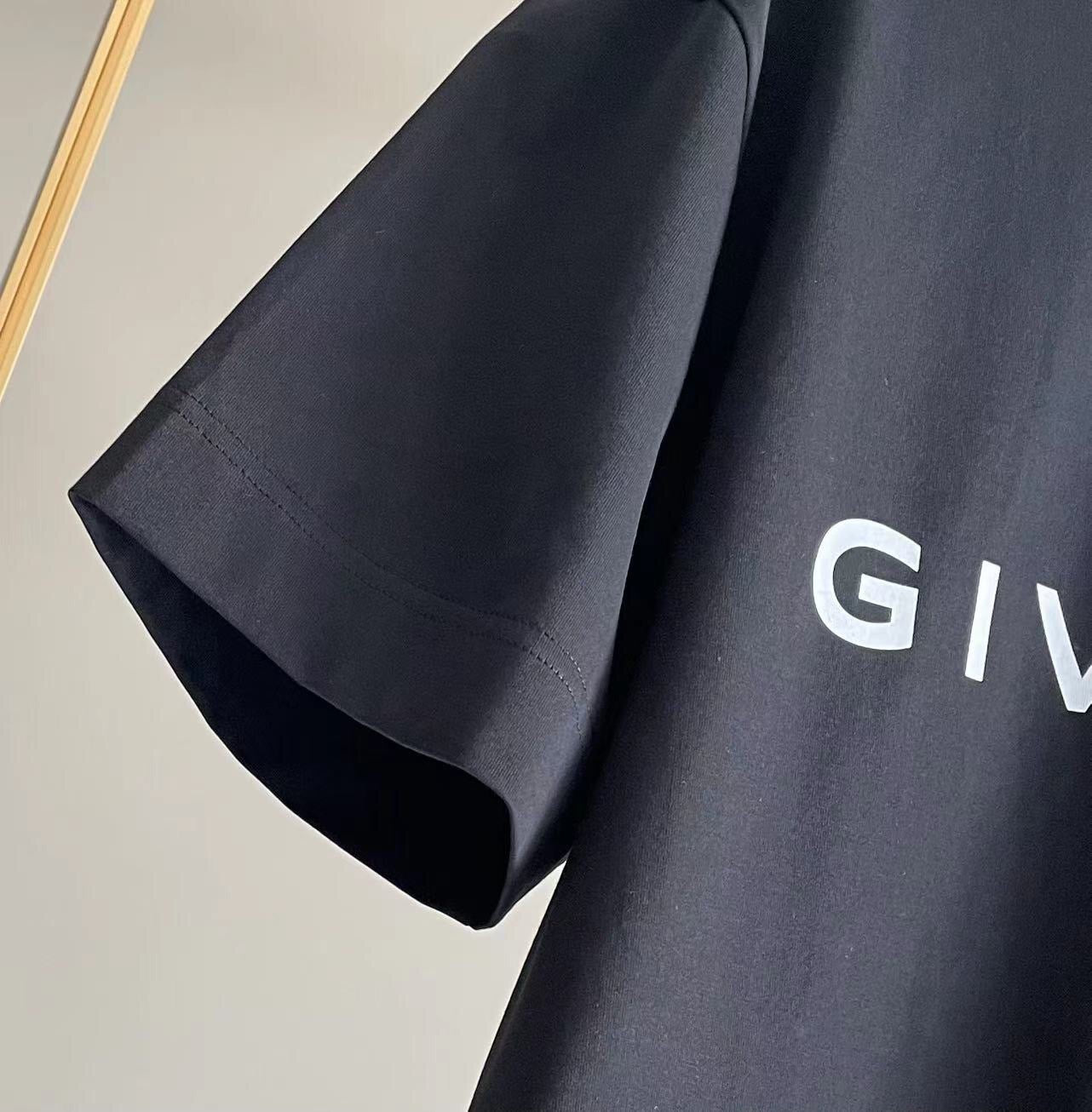 Givenchy T-shirt