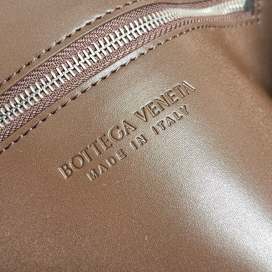 Bottega Veneta Casete