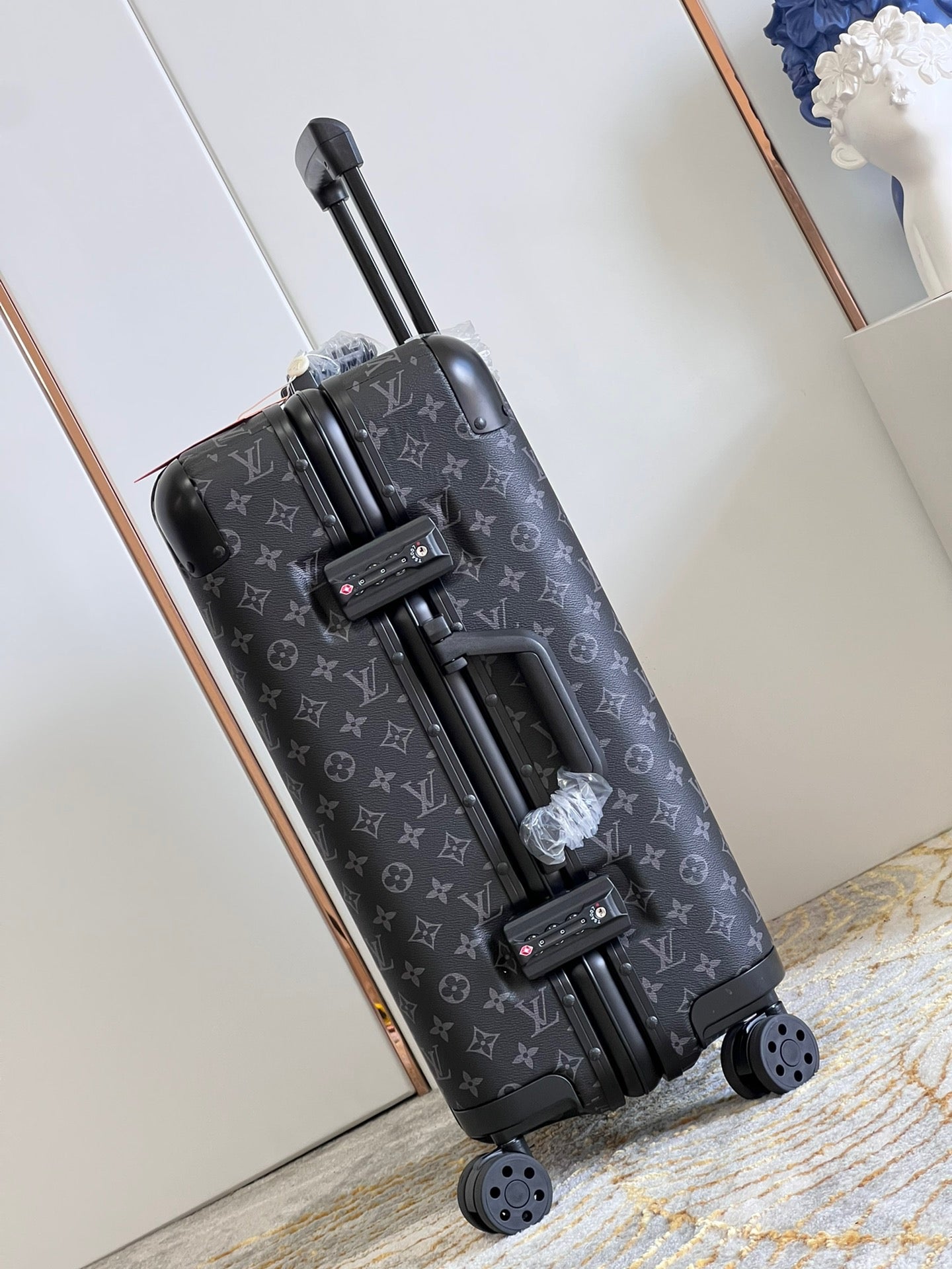 Lv Luggage