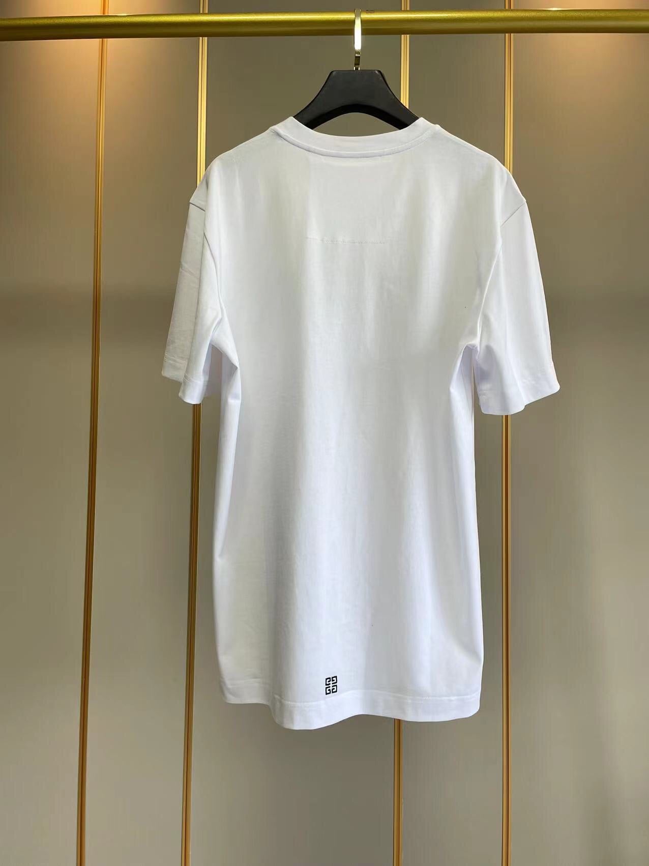 Givenchy T-shirt