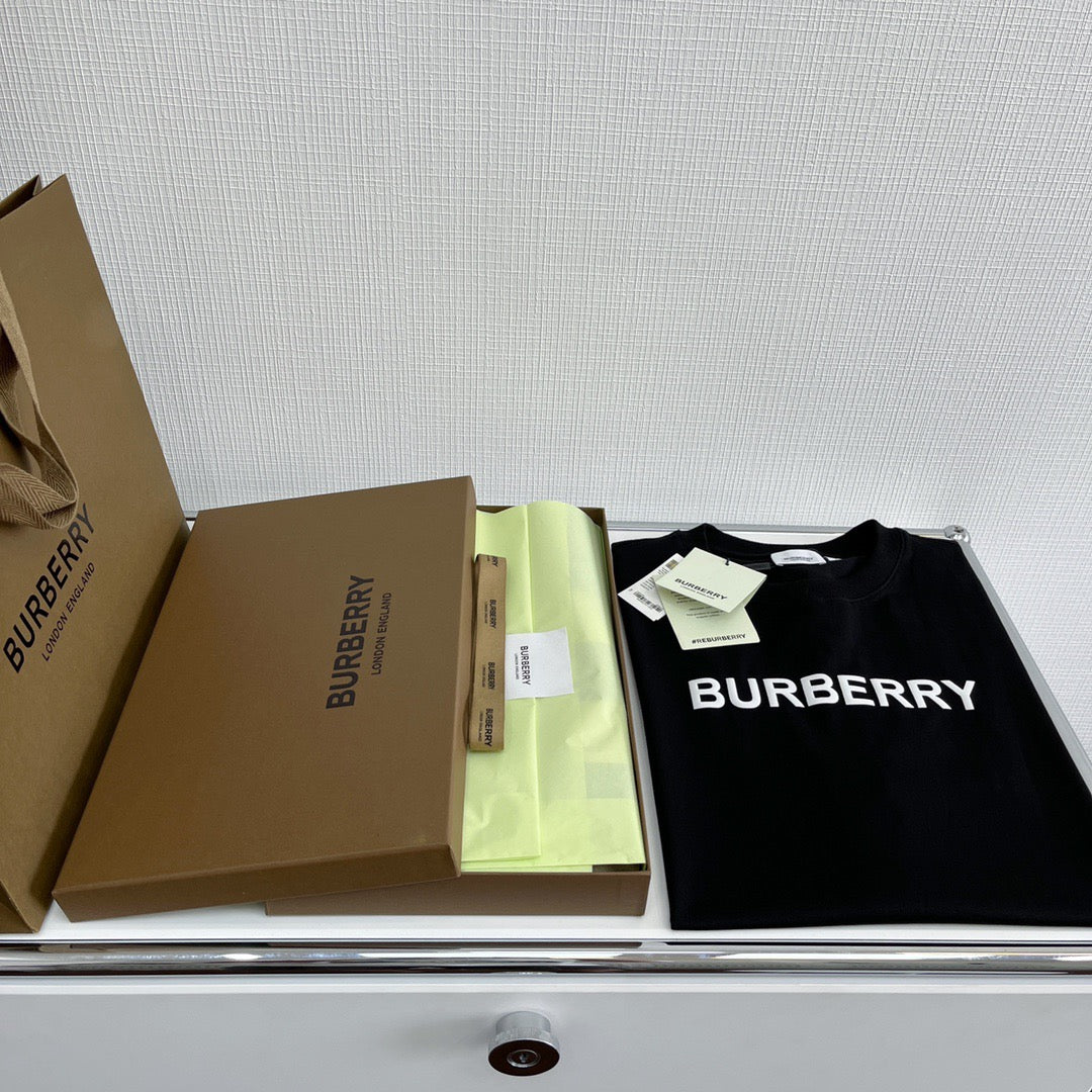 Burberry T-shirt