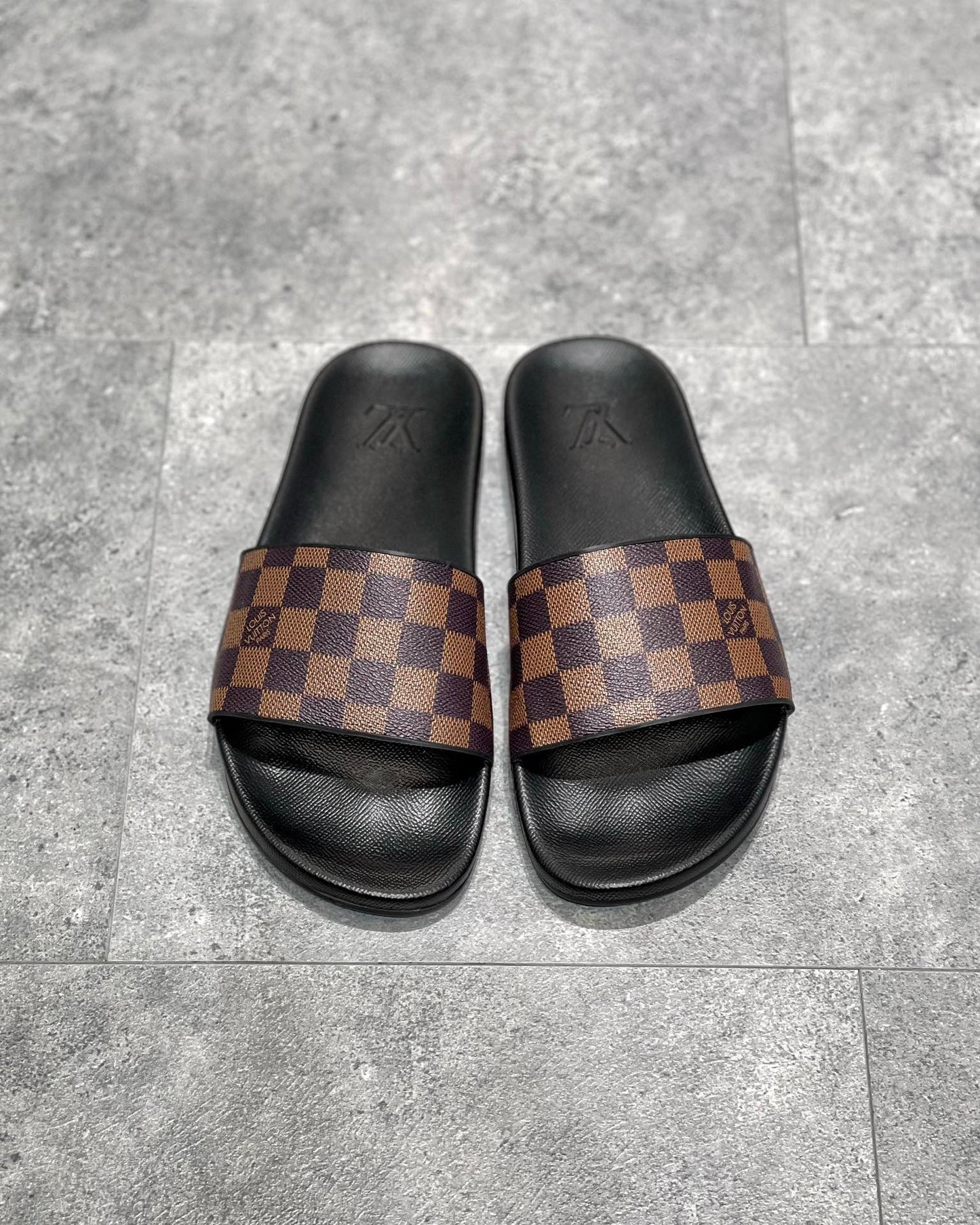 Lv Sandal