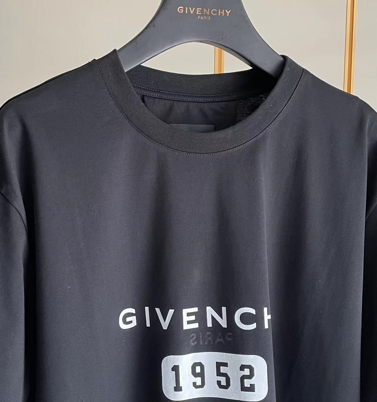 Givenchy T-Shirt