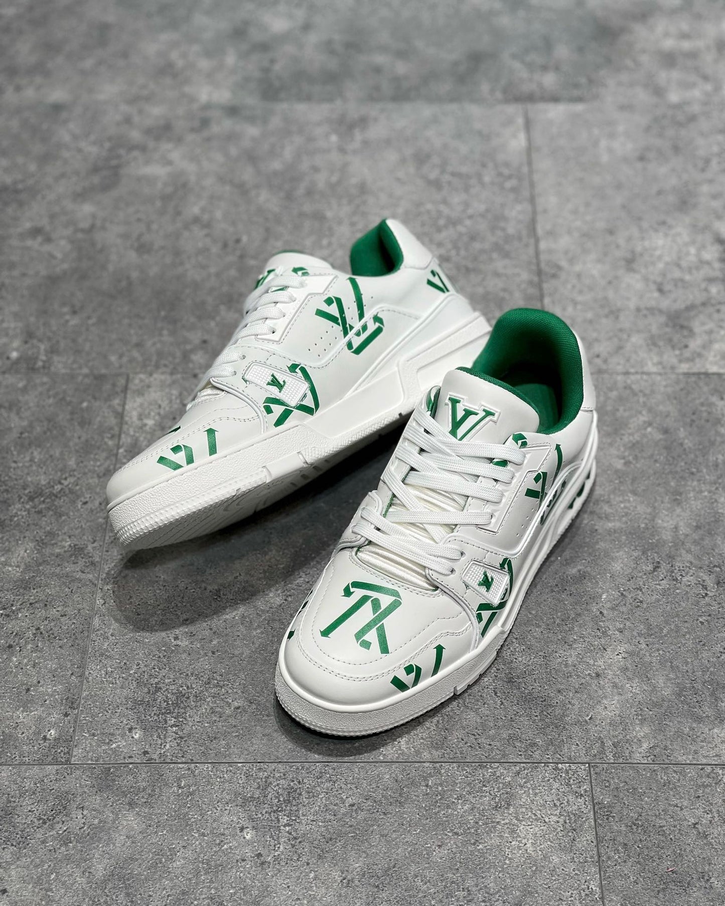 Lv Sneakers