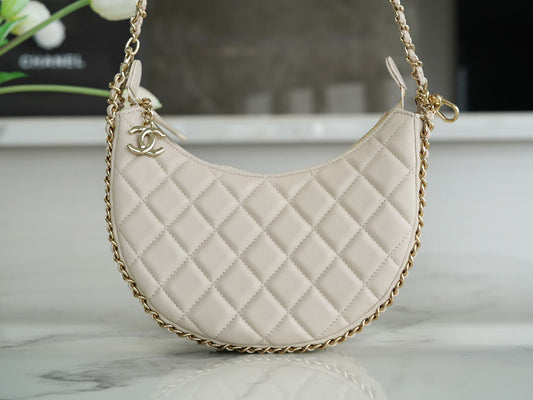 Chanel 23p Hobo Bag