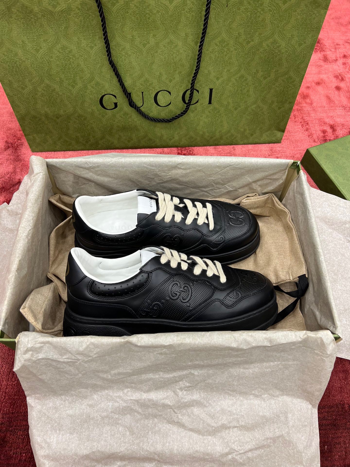 Gucci Sneakers