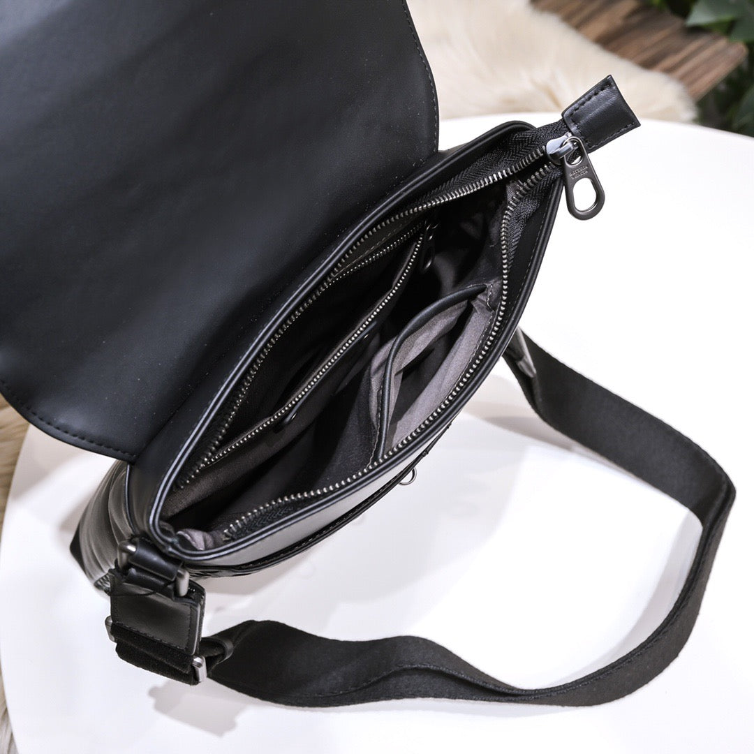 BV Messenger Bag