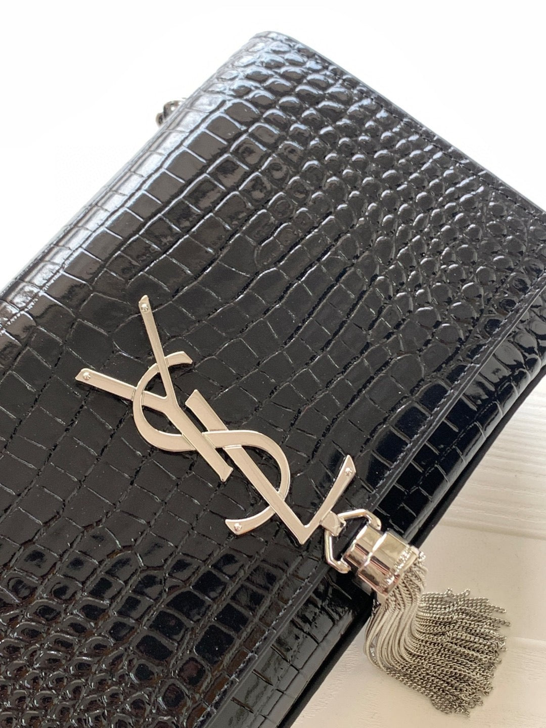 YSL Kate 24cm