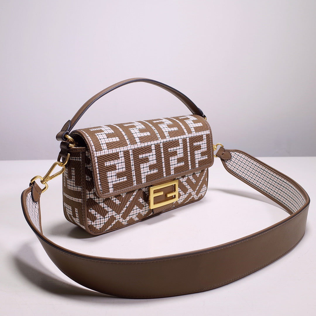 Fendi Baguette