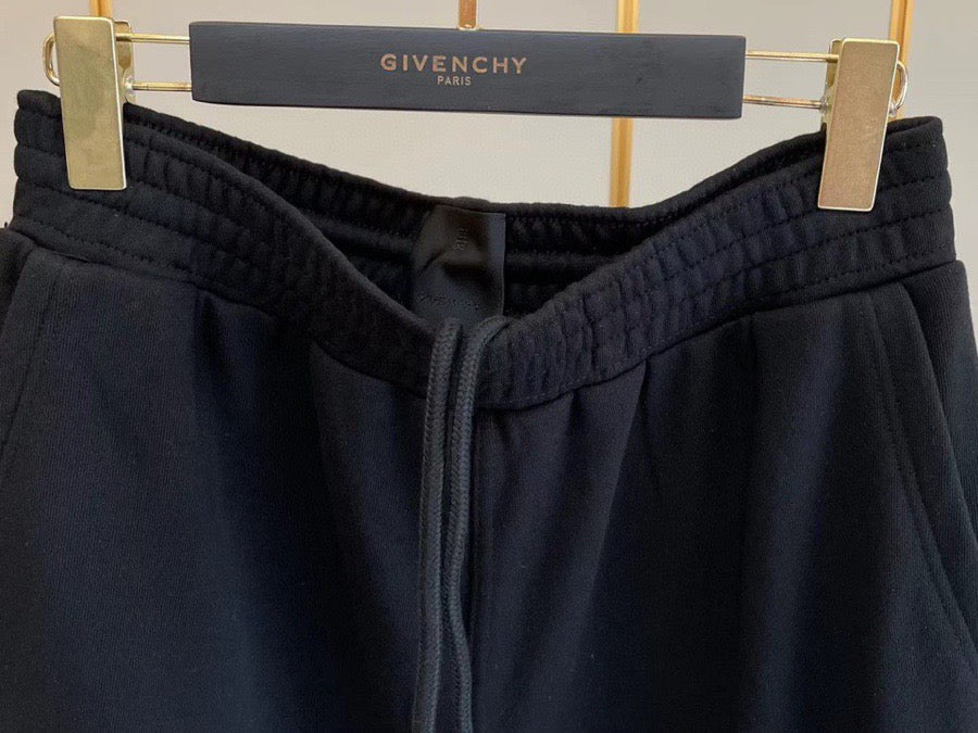 PANTALÓN CORTO GIVENCHY