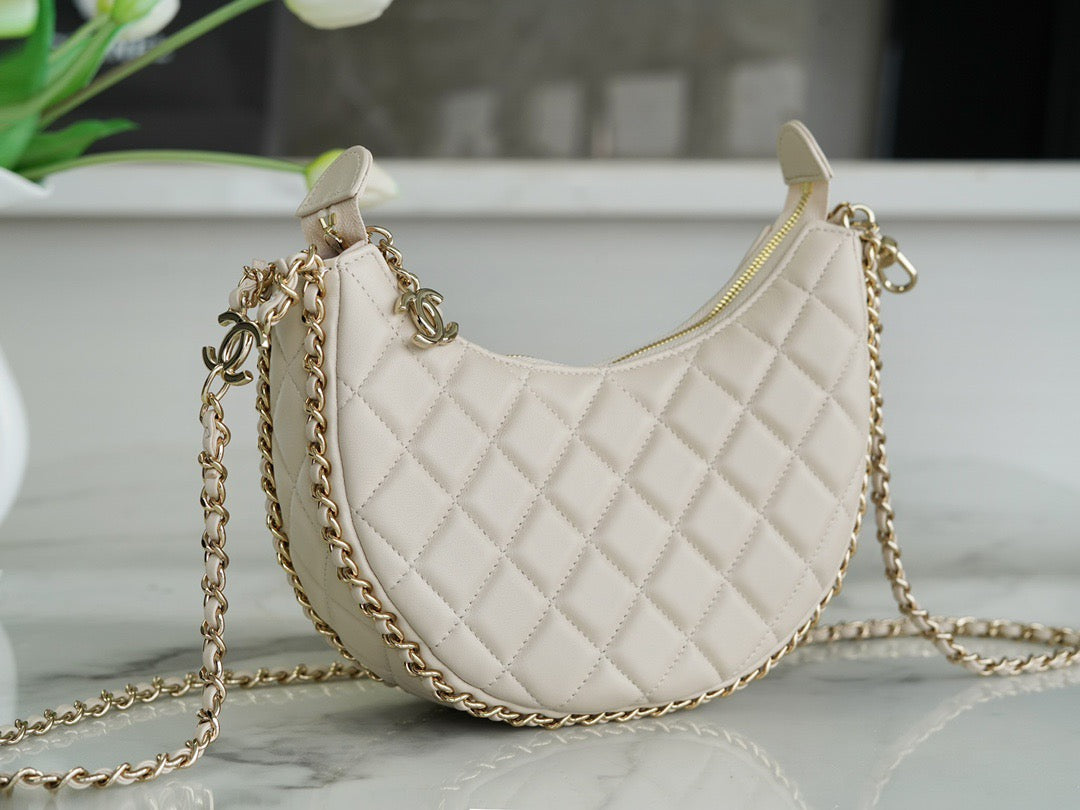 Chanel 23p Hobo Bag