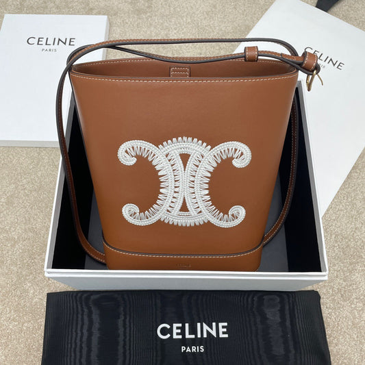 Cubo Celine Triomphe