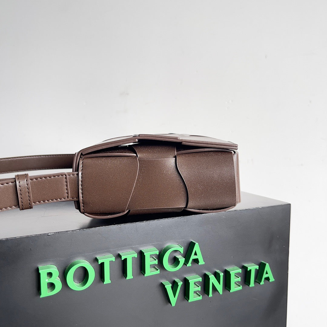 Bottega Veneta Casete