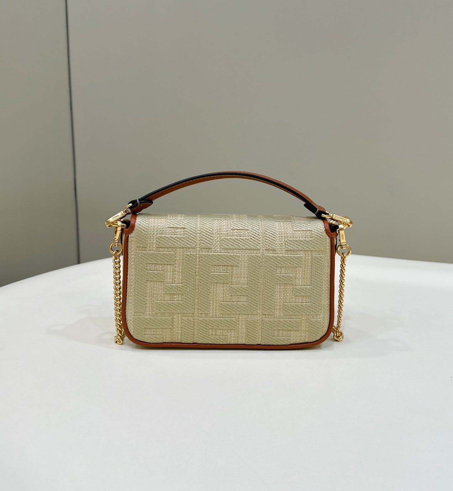 Fendi Baguette (Mini)