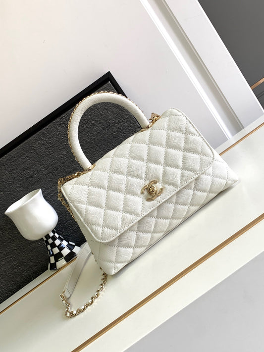 Chanel Coco Handle (23cm)