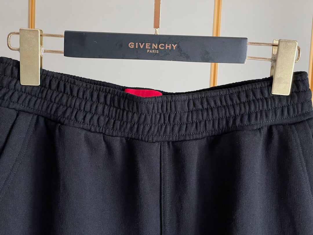 PANTALÓN CORTO GIVENCHY