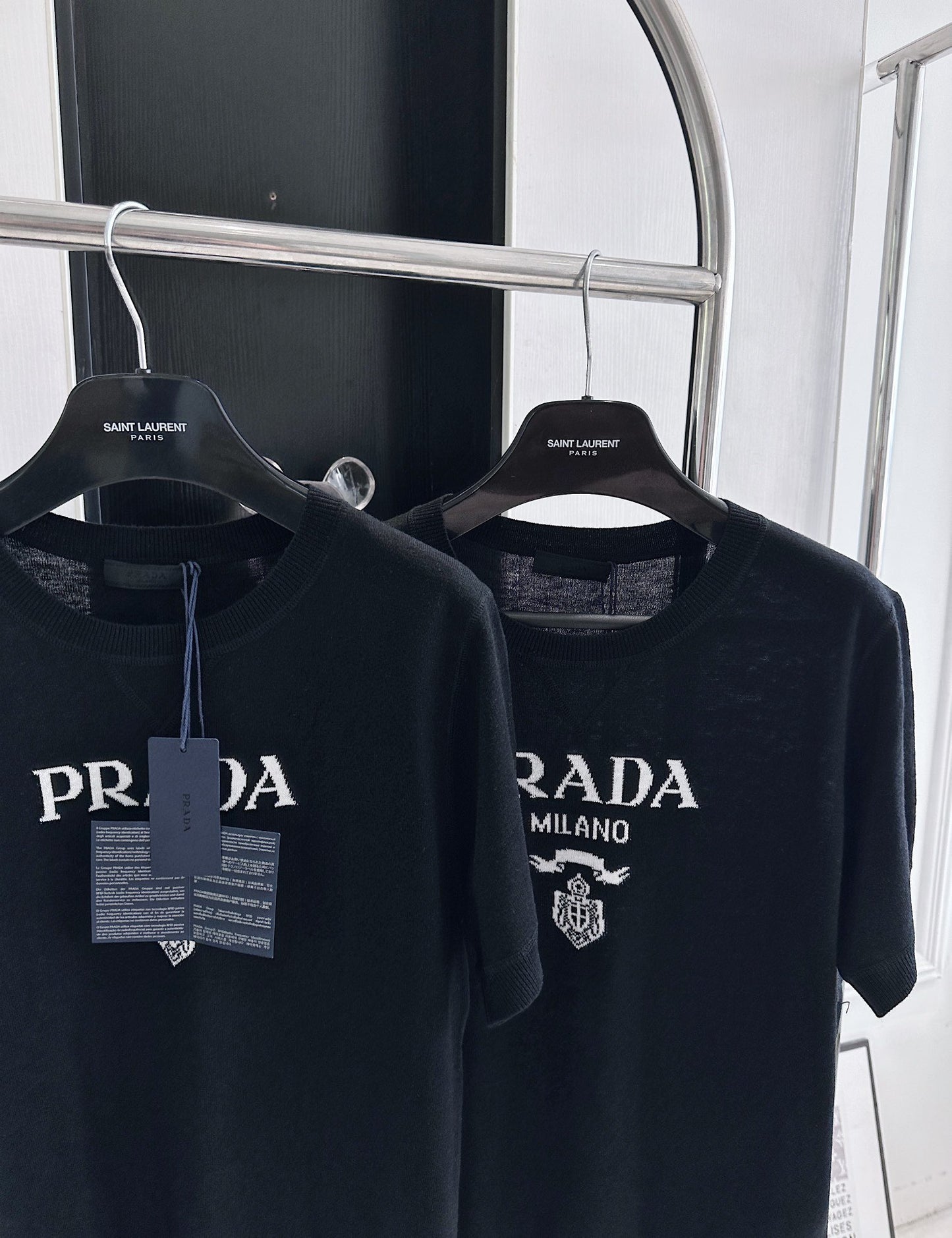 Camiseta Prada