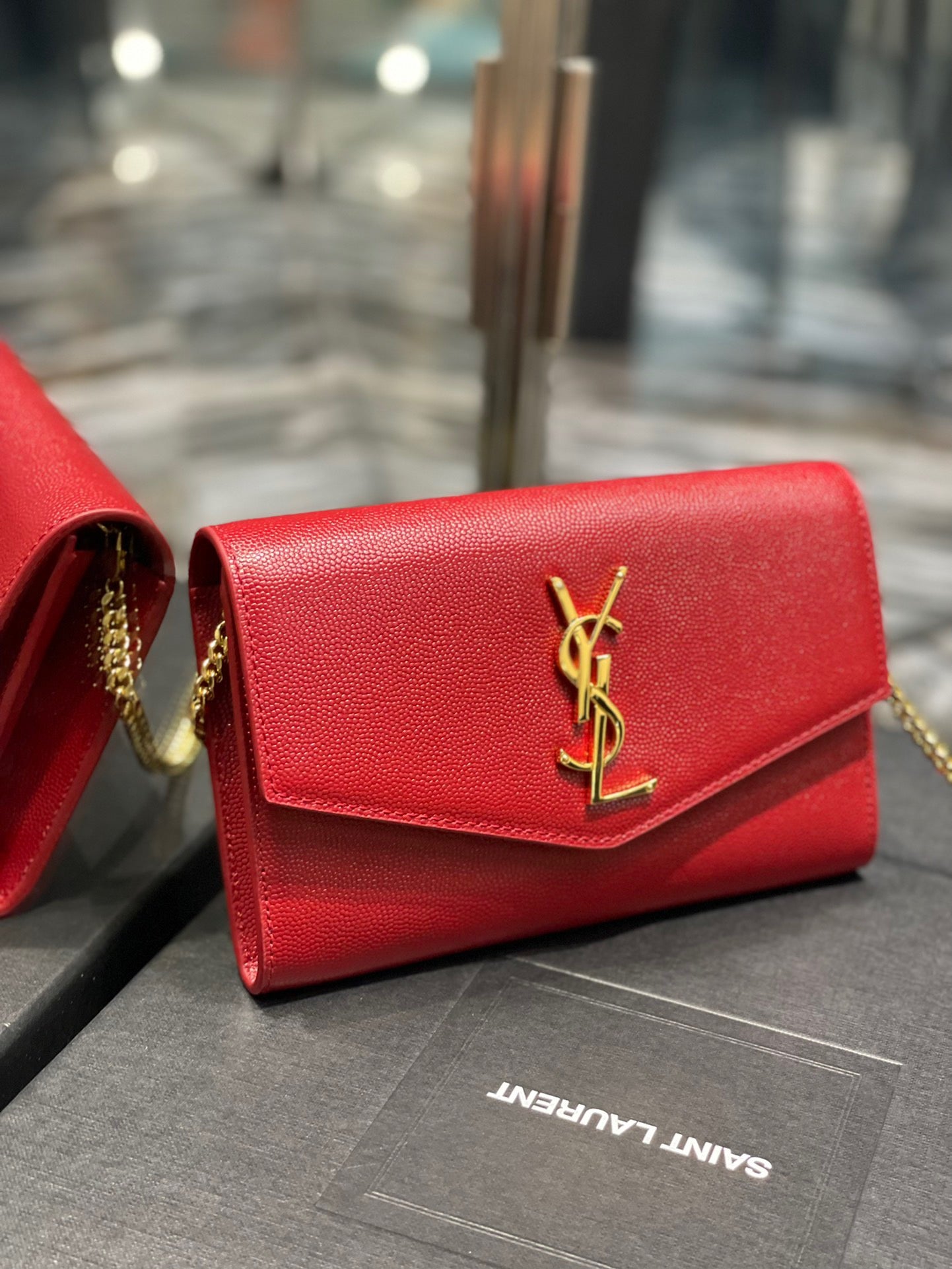 Sobre YSL