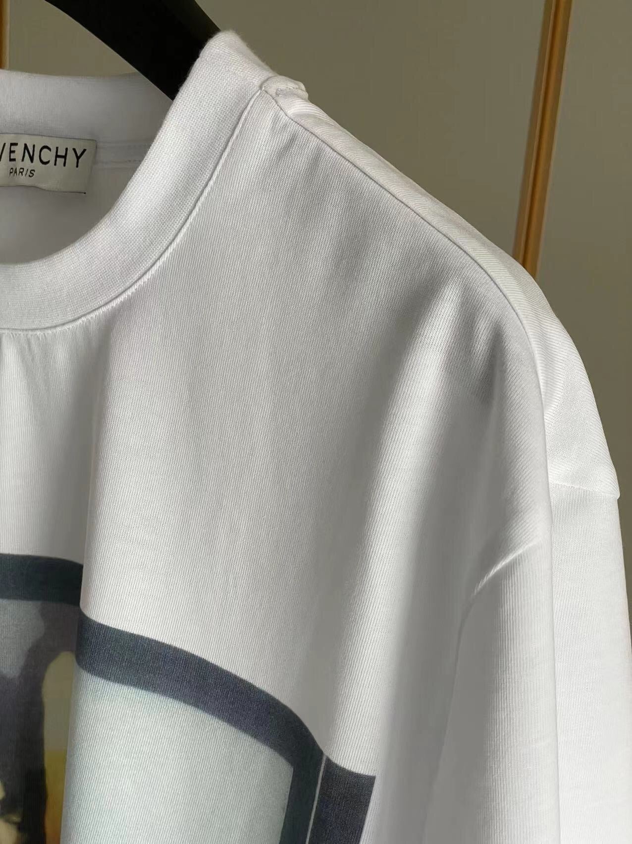 Givenchy T-Shirt