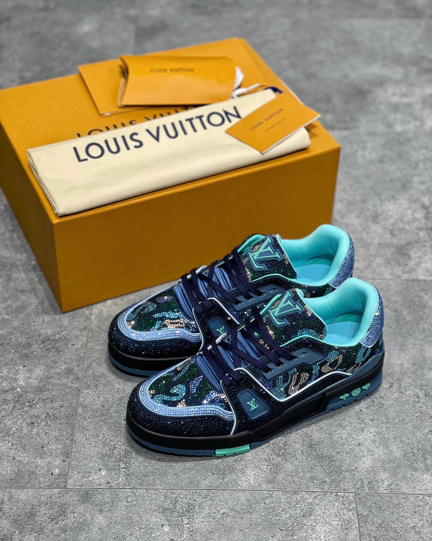 Lv Sneakers