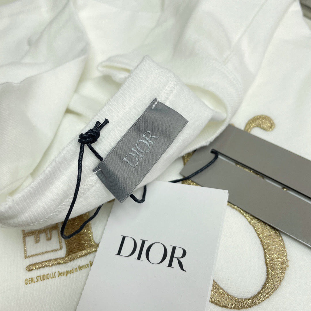 Dior T-shirt