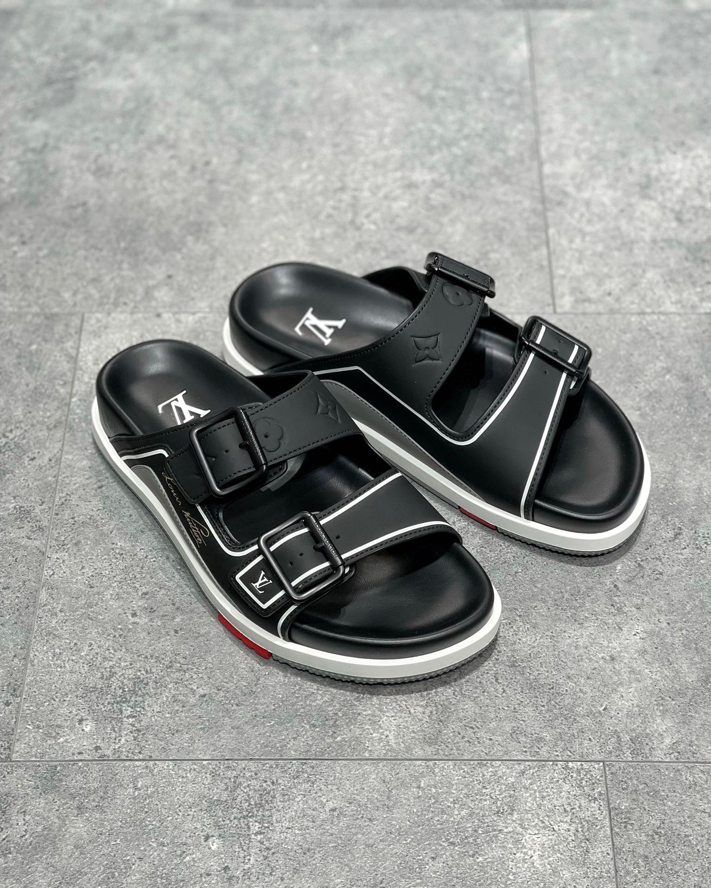 Lv Sandal