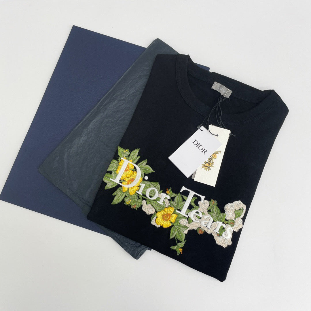 Dior T-shirt