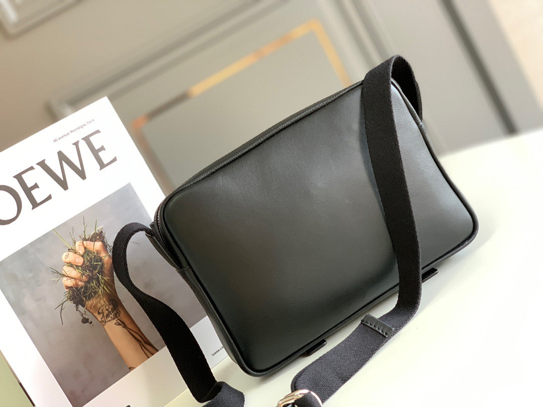 Loewe Messenger Bag