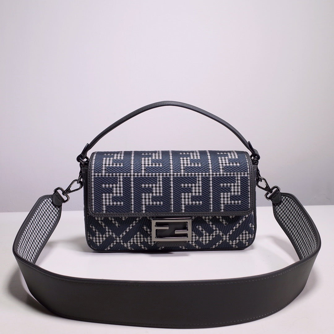 Fendi Baguette