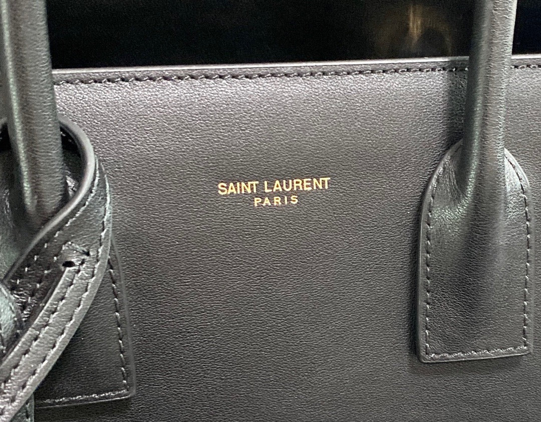 YSL Bolsa De Día - 26cm