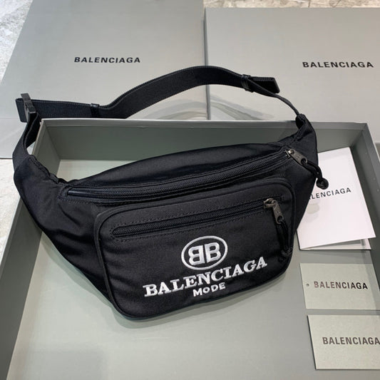 Balenciaga Bandolera