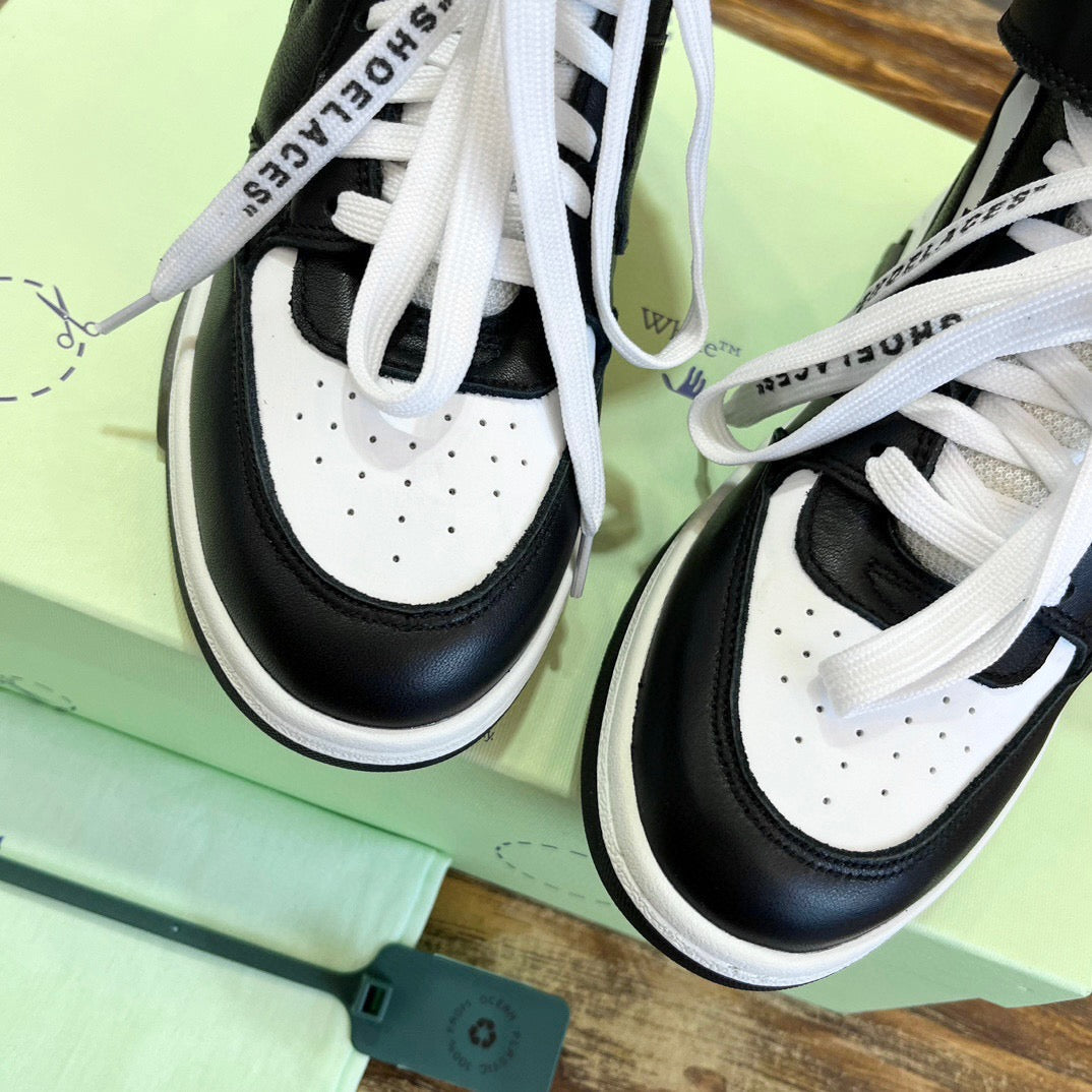 Off-White Sneakers