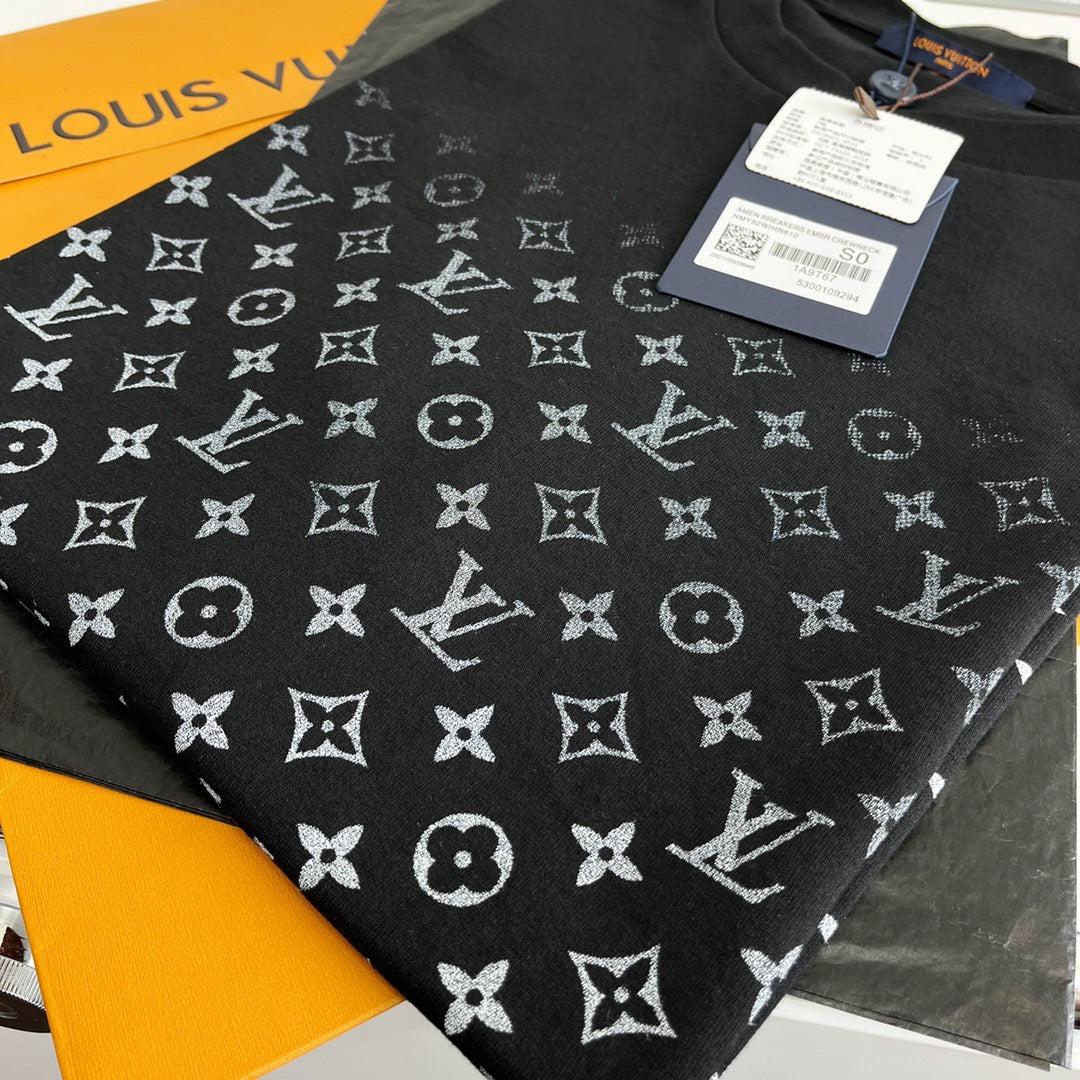 Lv T-shirt