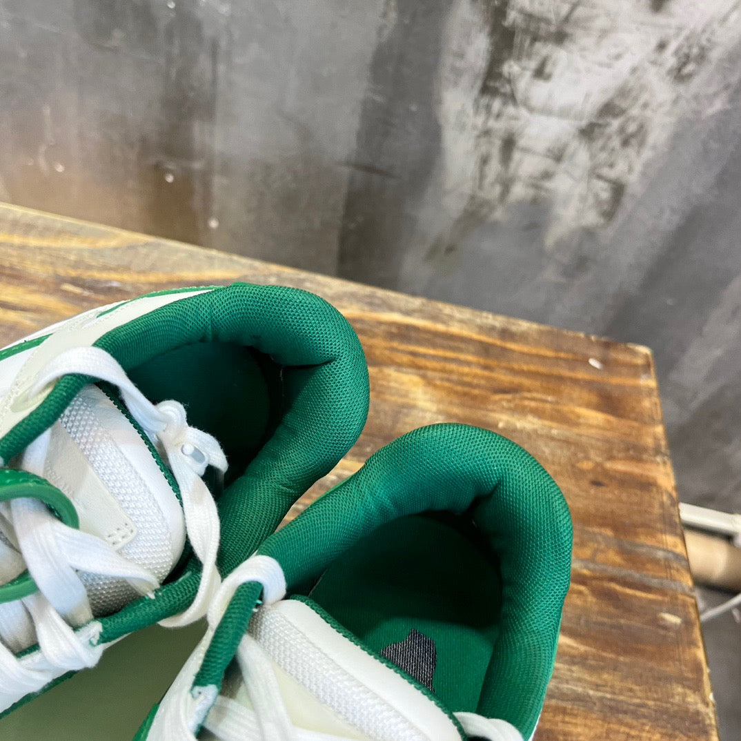 Off-White Sneakers