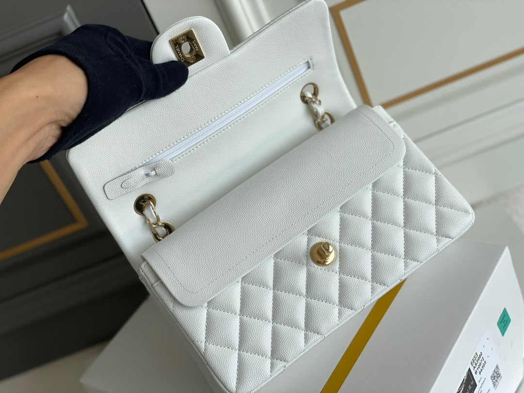 Chanel CF (23cm)