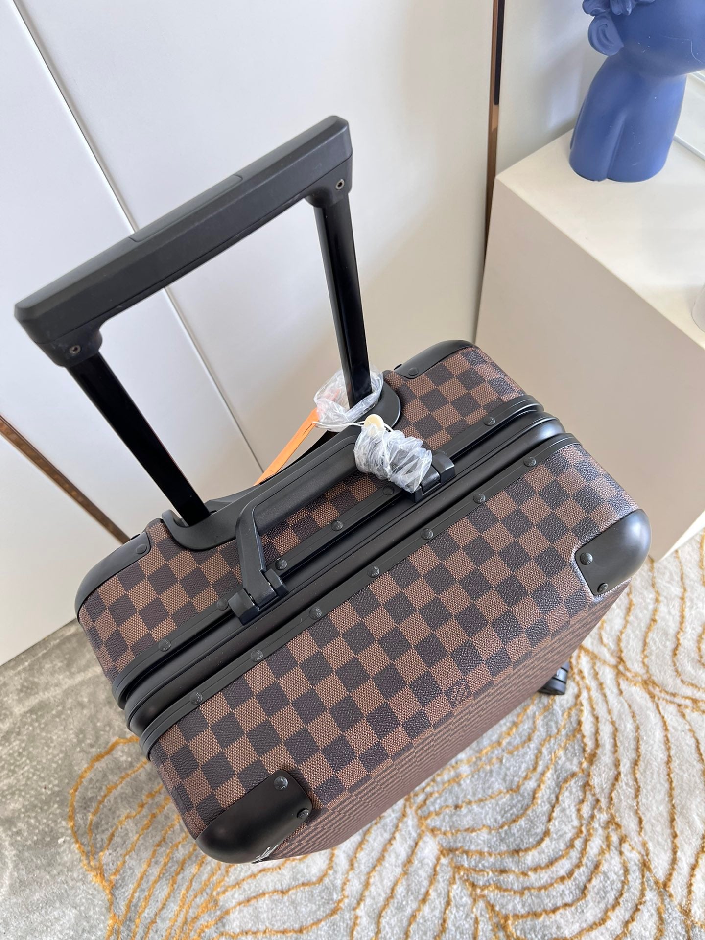 Lv Luggage