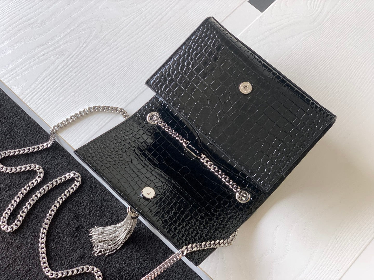 YSL Kate 24cm