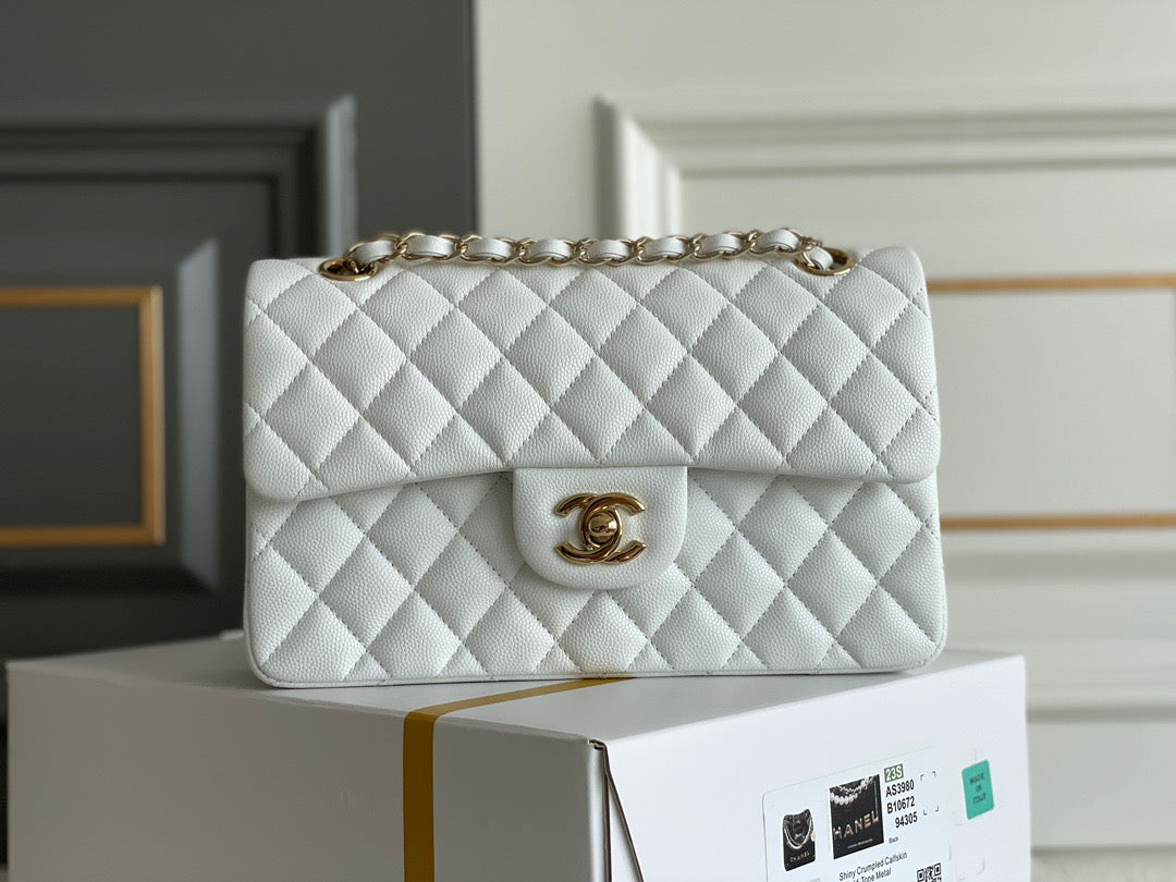 Chanel CF (23cm)