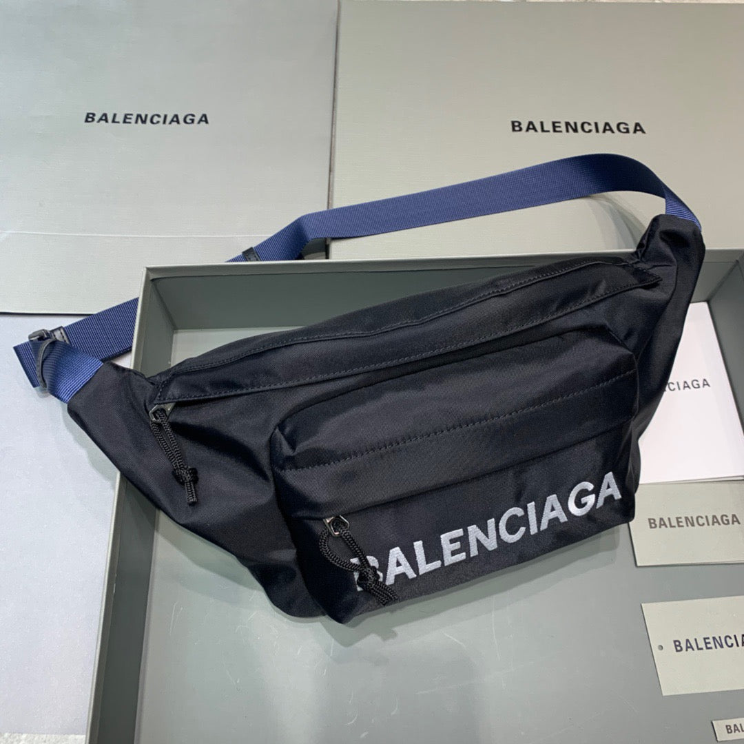 Balenciaga Bandolera