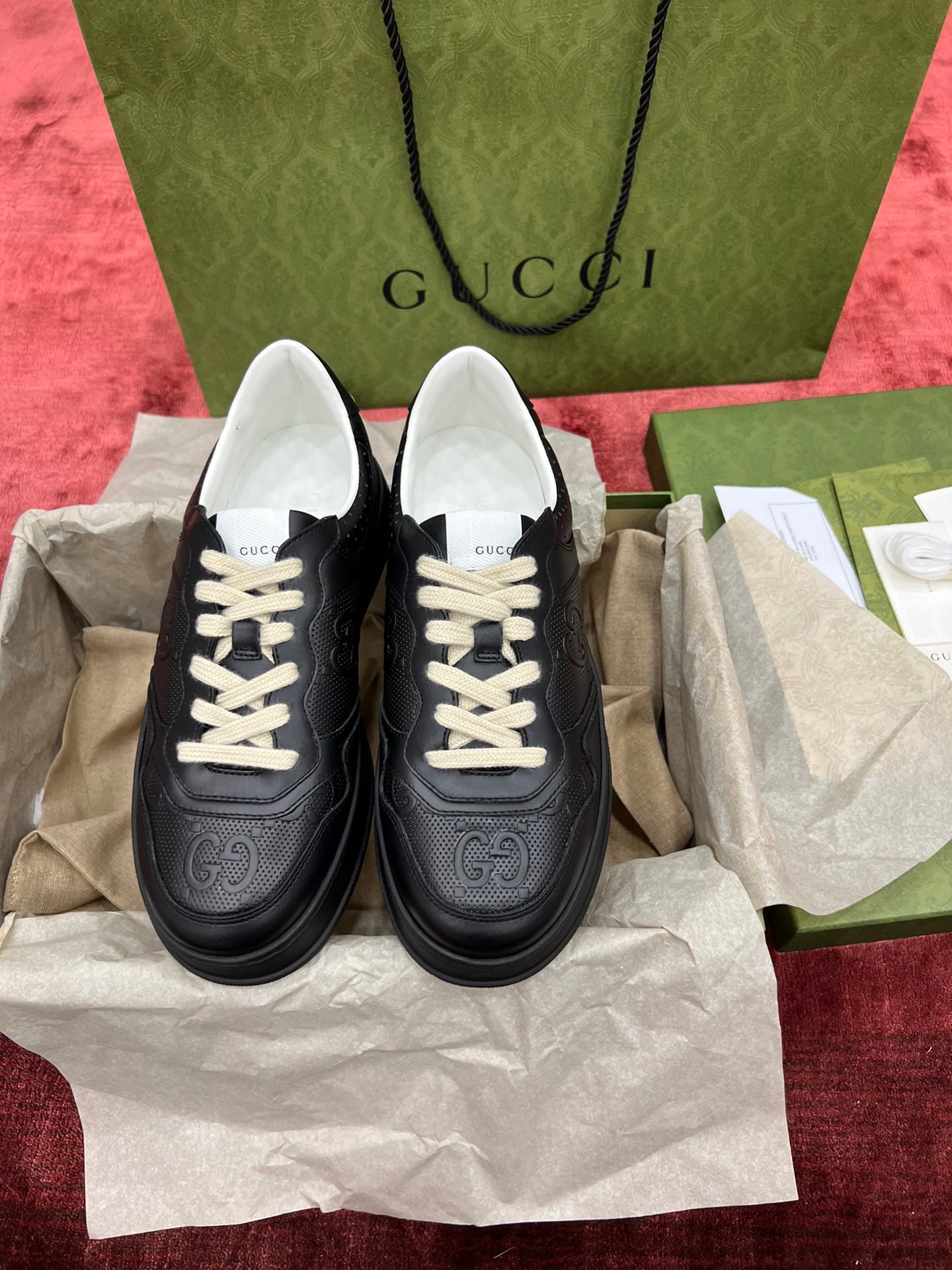 Gucci Sneakers