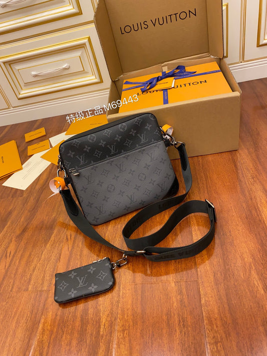 Louis Vuitton Trio Messenger Bag