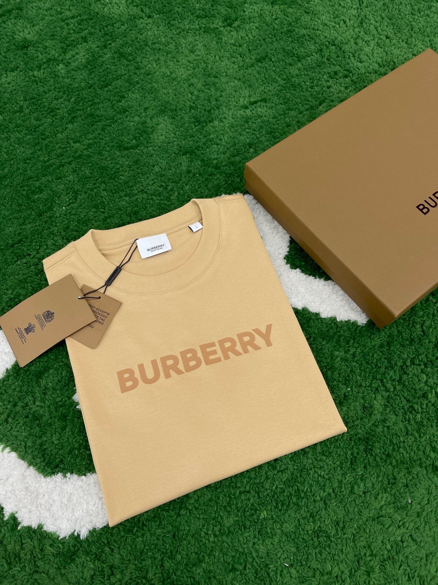 Burberry T-shirt