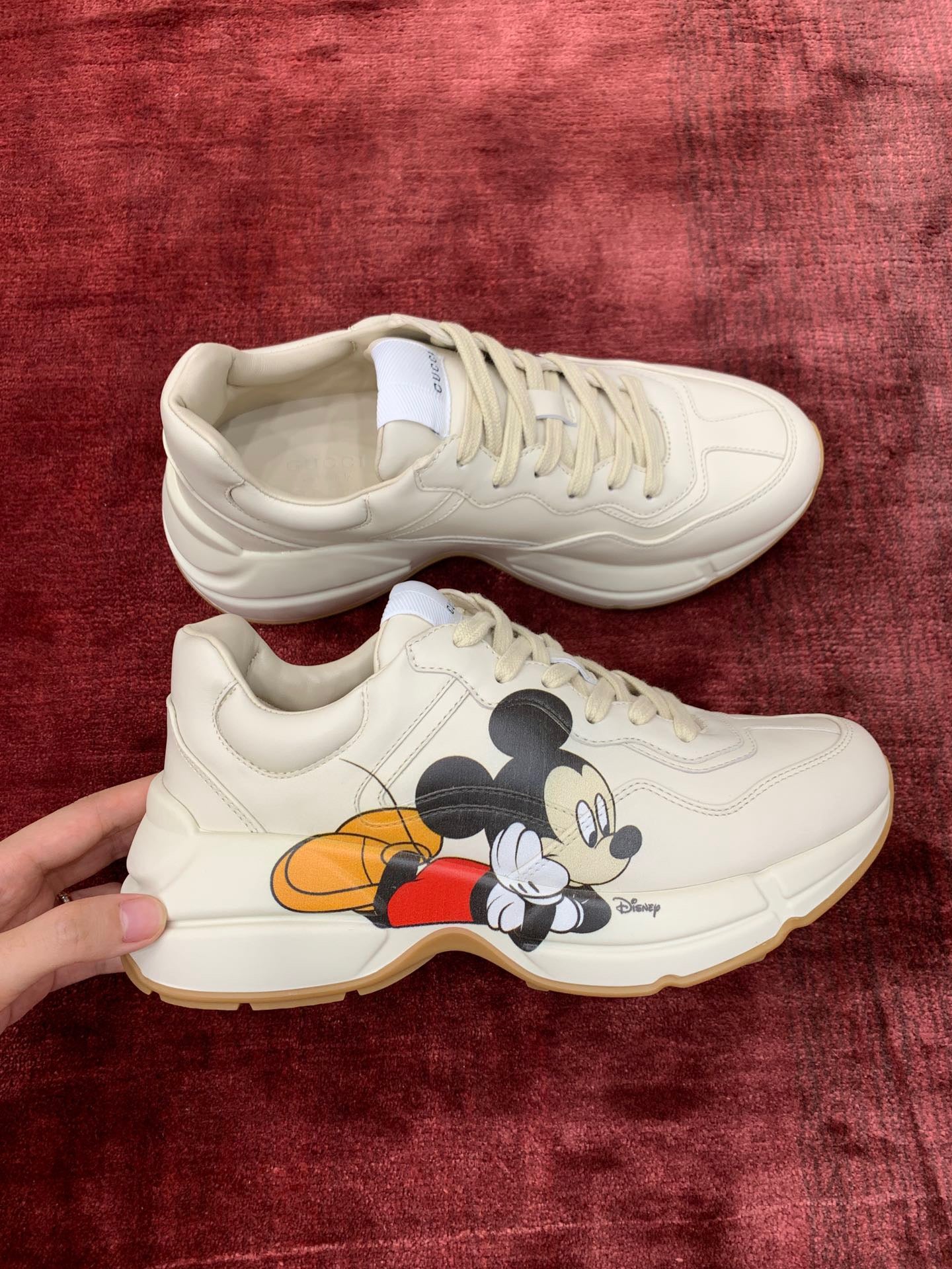 Gucci Sneakers