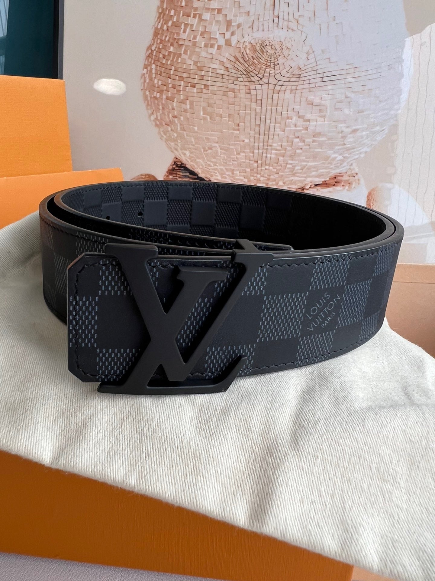 Lv Belts